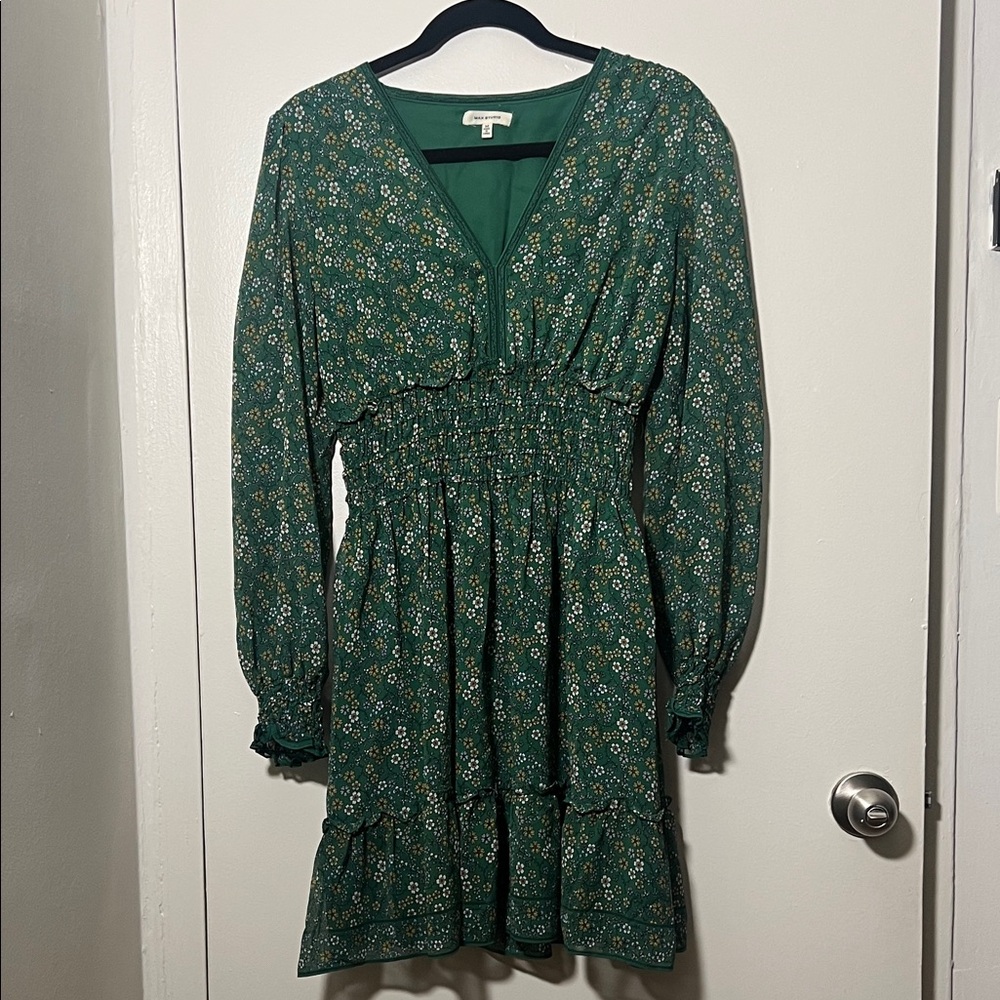 Max Studio Green Floral Long Sleeve Dress
